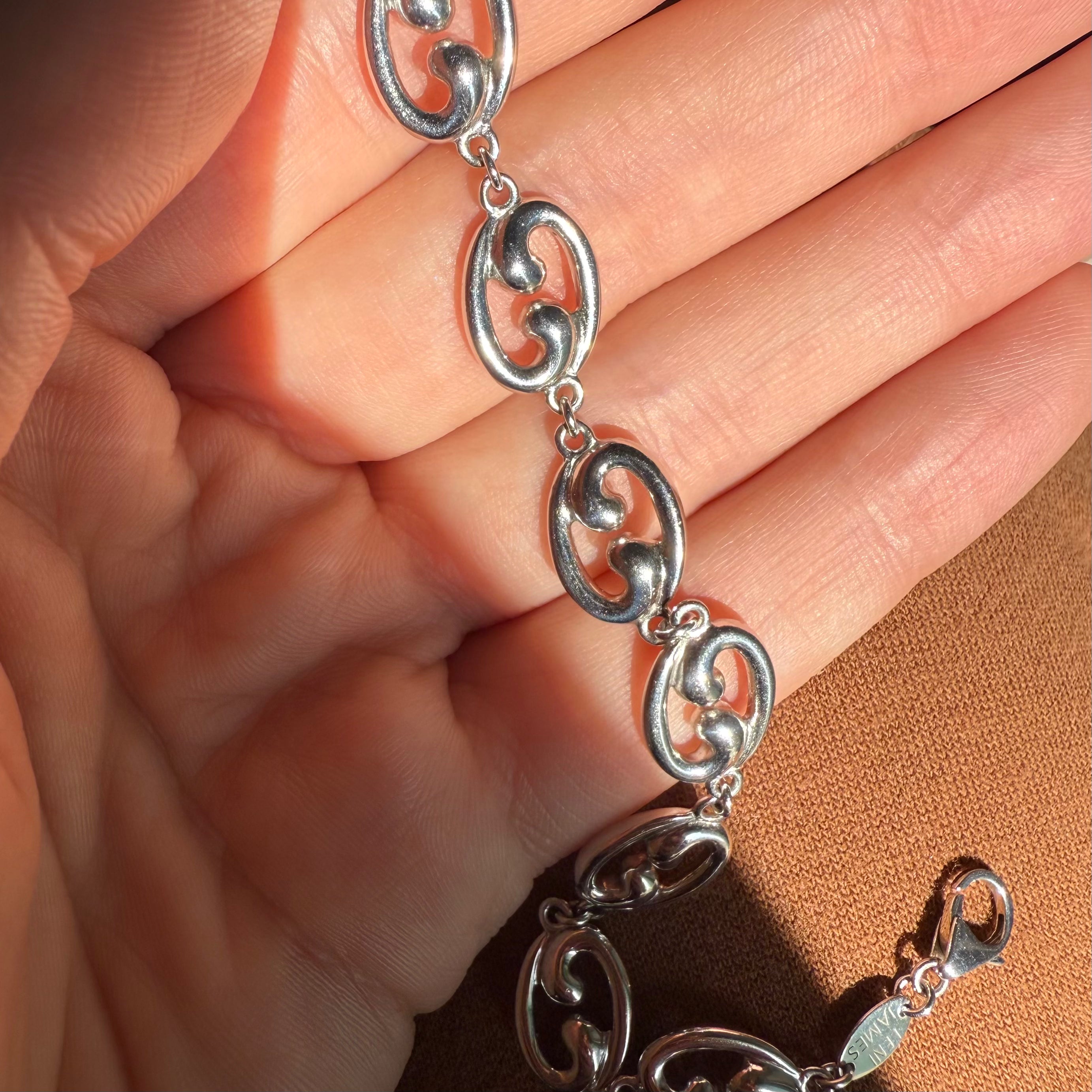 Closeup of our Fibonacci links in silver