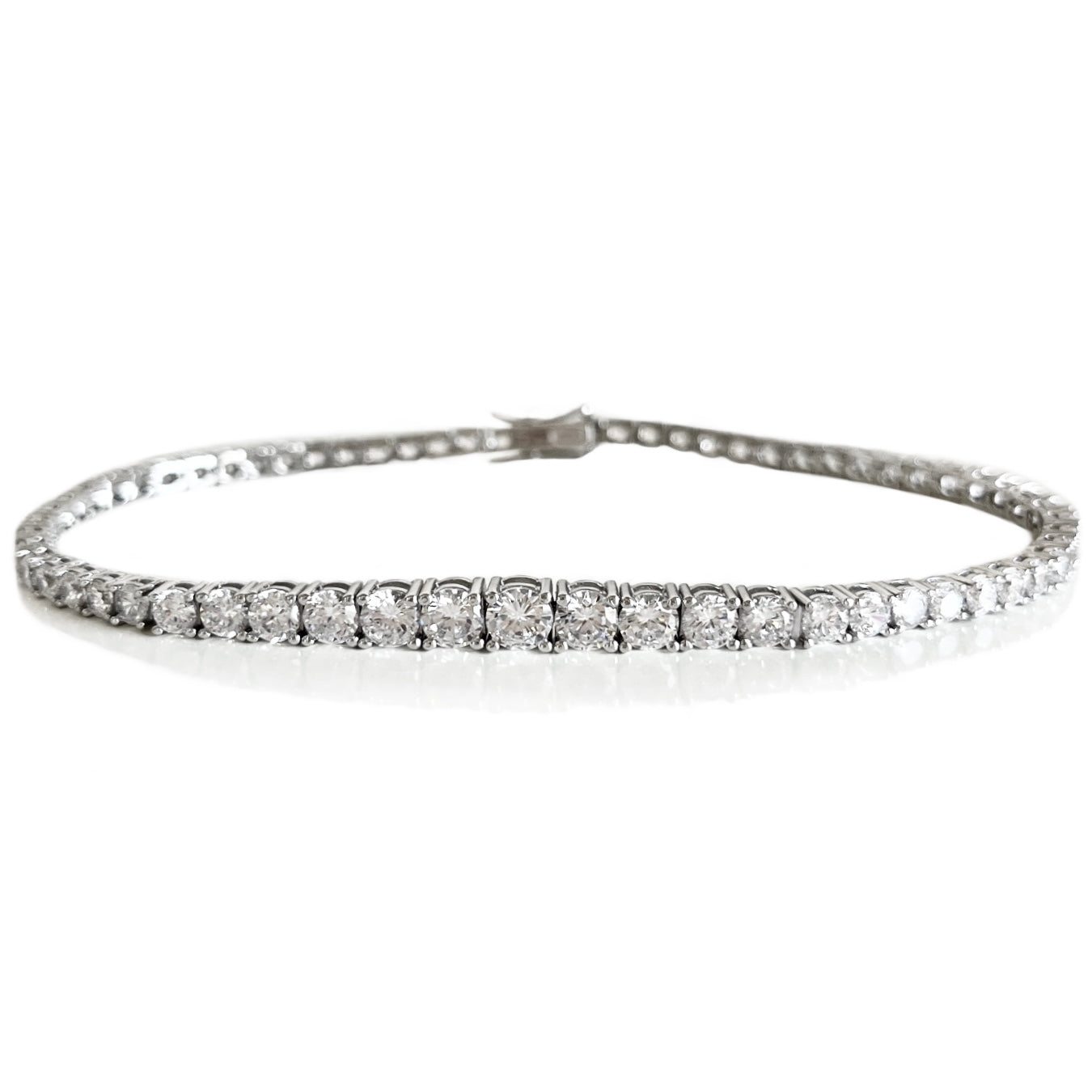 graduated tennis anklet in silver