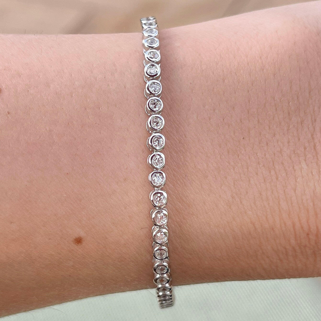 2mm round bezel tennis bracelet silver