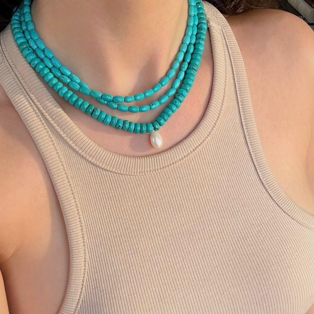 Beaded turquoise necklaces with pearl pendant