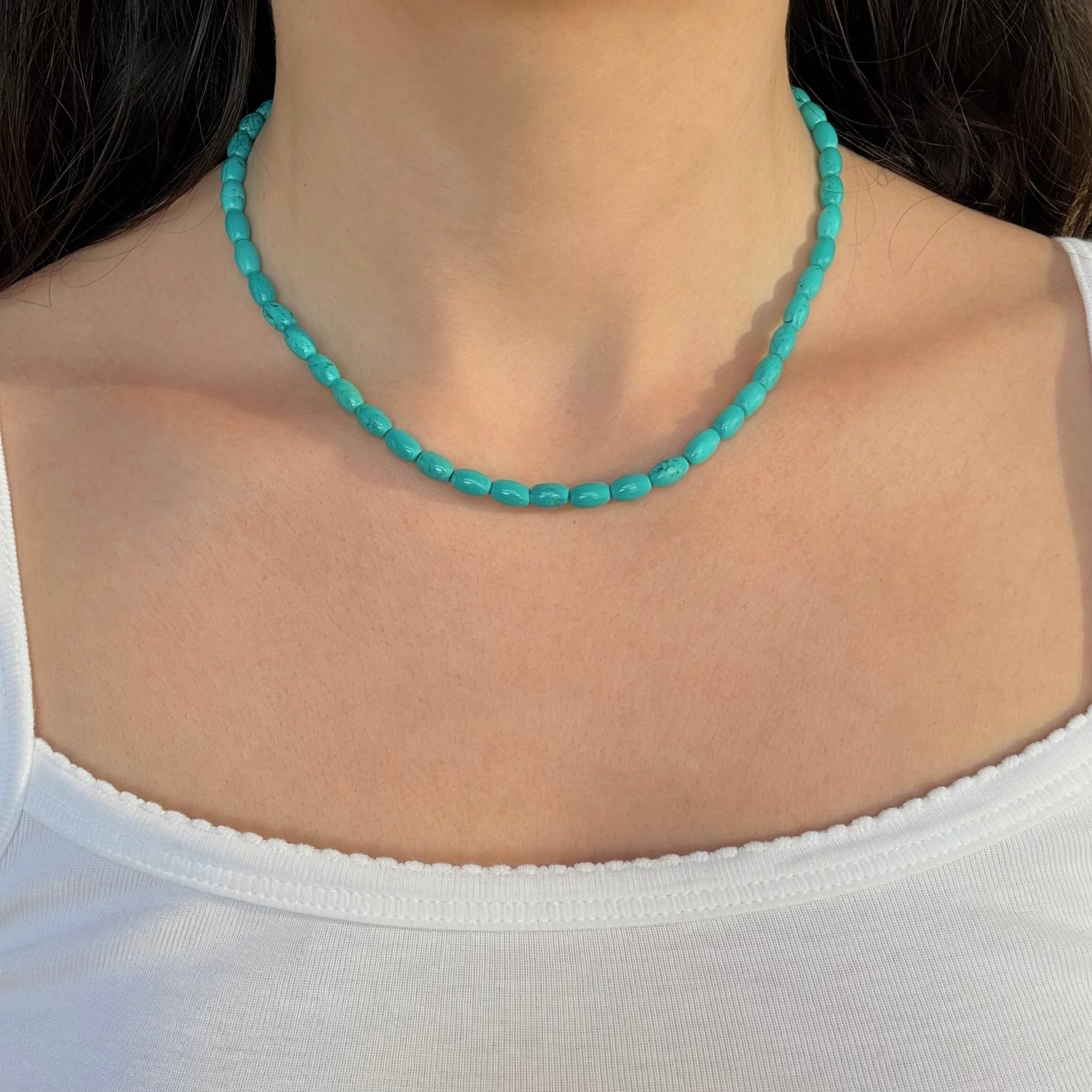 Turquoise beaded necklace 